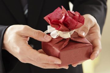 רעיונות למתנות לבן זוג – מה באמת כדאי לקנות לו?